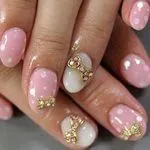 Wynn Nail Spa logo