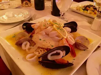 Alexs Italian Restaurant photo