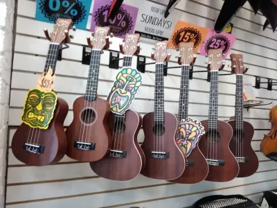 Briz Loan & Guitar photo