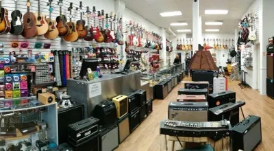 Briz Loan & Guitar photo