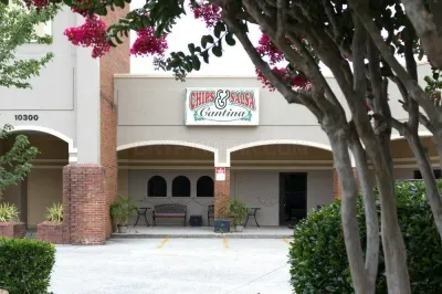 Chips and Salsa Sports Bar & Grill photo
