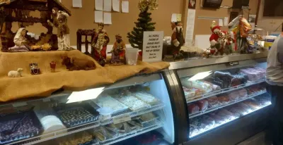 Giovannis Deli photo