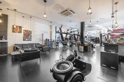 Industrie Barbershop photo