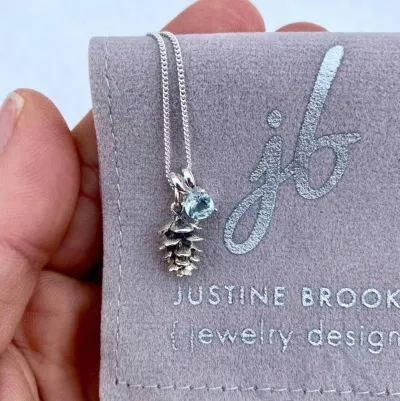 Justine Brooks photo