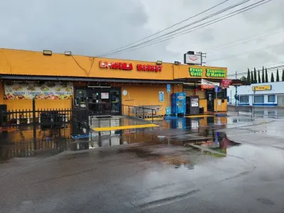 La Aguila Market photo