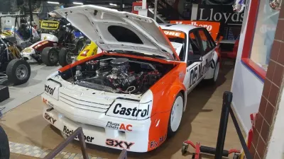 Lloyds Auctions photo