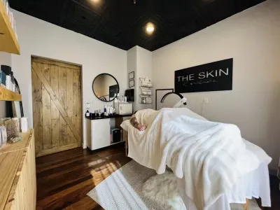 Loma Skin and Laser photo