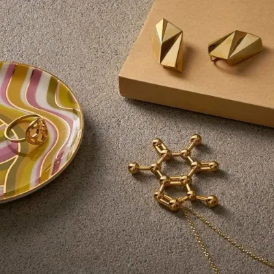 Molecule Store photo