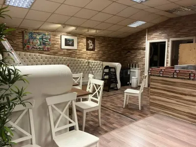 Satoshis Place UK photo