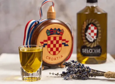 Selo Oils photo