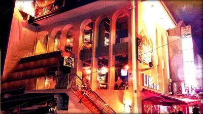 Two Dogs Taproom Roppongi photo