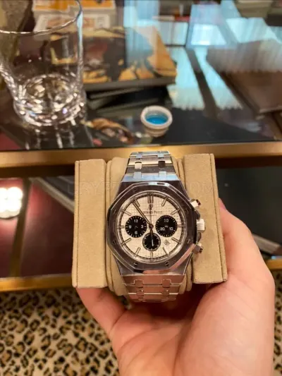 Wrist Aficionado photo