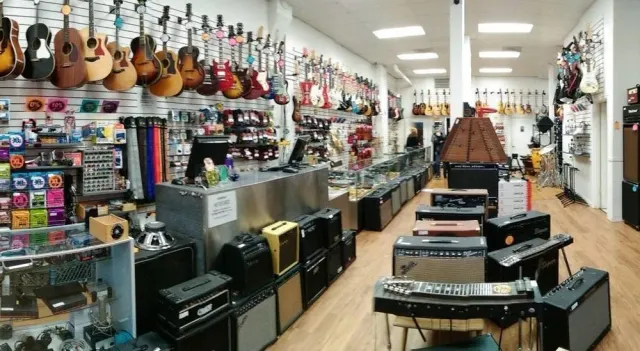 Briz Loan & Guitar website