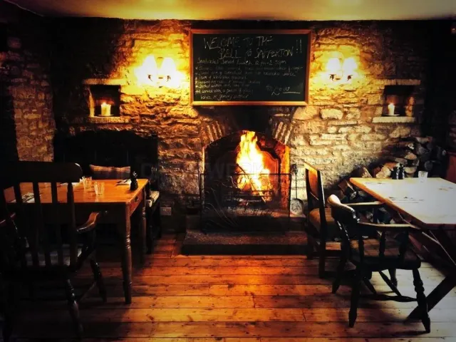 The Bell At Sapperton website