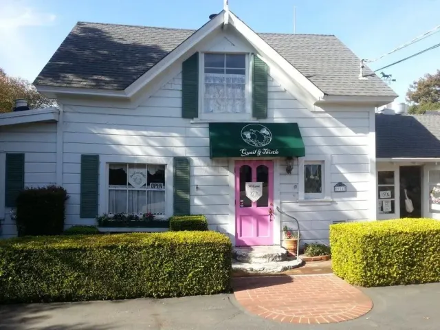 The Quail & Thistle Tea Room website