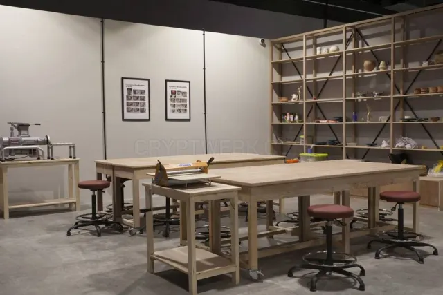 Yadawei Ceramic Studio website