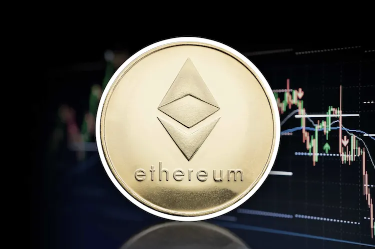 ETH Targets $3,000 as Analyst Predicts an Altcoin Boom