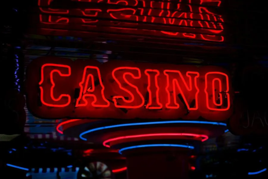 What Casino Infrastructure Teaches Us About Crypto Payment Rails
